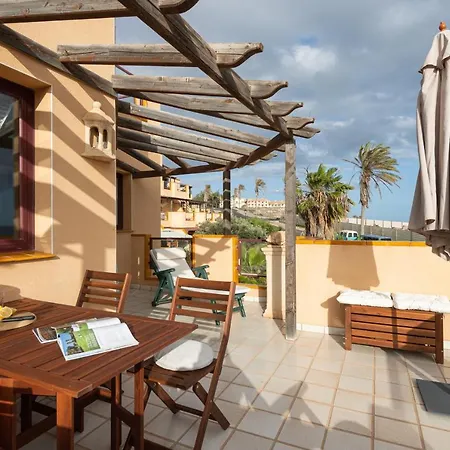New With Terrace And Sea Views Διαμέρισμα *
